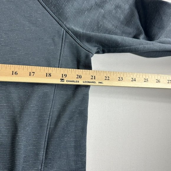 Under Armour Women's Size‎ M Pullover Sweatshirt Gray Long Sleeve Sweater Fleece - Picture 8 of 8